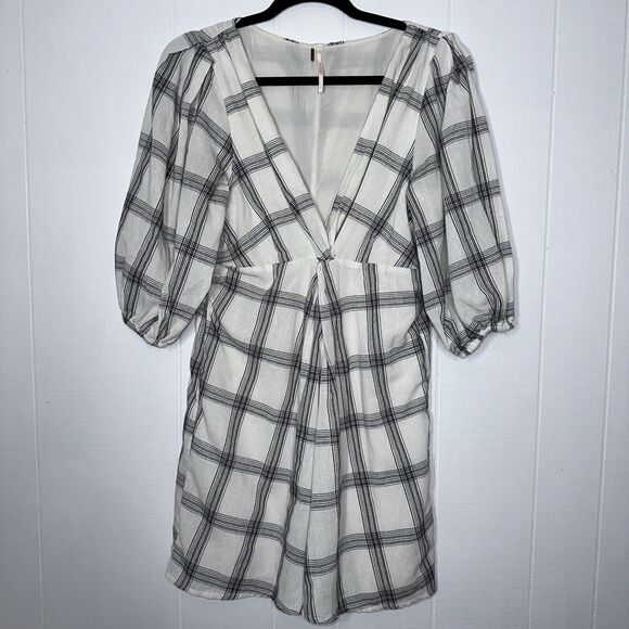 Free People Dresses & Skirts - Free People Women’s Miss Molly Mini Dress Plaid Puff Sleeve White Size 6